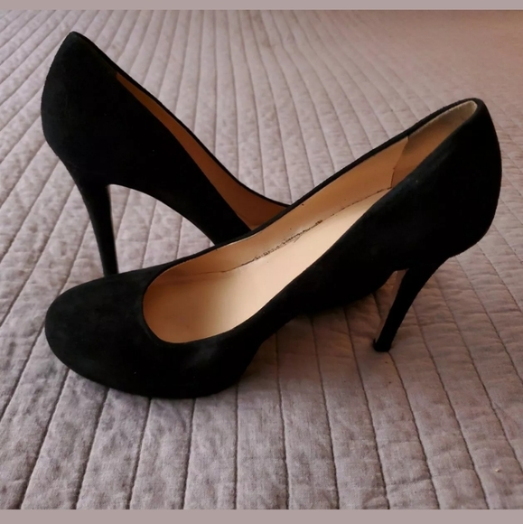 Kate Spade Lori Heel Black Suede Pump MSRP $328 - Picture 7 of 9